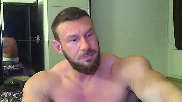 muscularkevin online show from March 29, 2026, 3:41 am