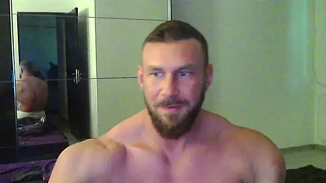 muscularkevin online show from May 2, 2026, 3:28 pm