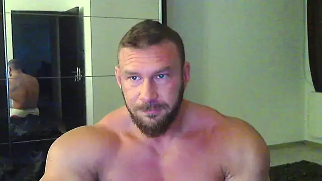 muscularkevin online show from May 27, 2026, 3:25 am