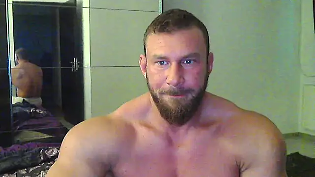 muscularkevin online show from May 15, 2026, 3:37 am