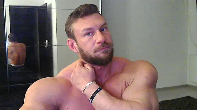 Snapshot of muscularkevin chatting on March 11, 2025, 4:41 am muscularkevin online show from March 11, 2025, 4:41 am
