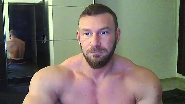 Snapshot of muscularkevin chatting on January 11, 2026, 4:41 am muscularkevin online show from January 11, 2026, 4:41 am