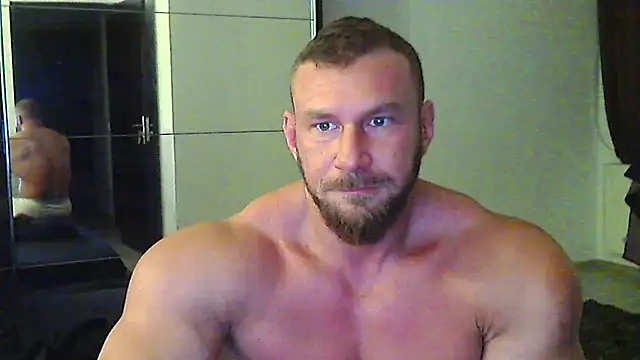 muscularkevin online show from May 22, 2026, 3:37 am