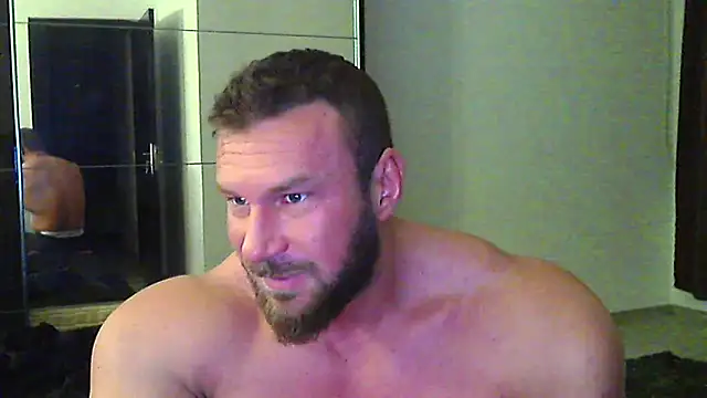 Snapshot of muscularkevin chatting on February 10, 2026, 4:55 am muscularkevin online show from February 10, 2026, 4:55 am