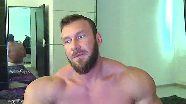 muscularkevin online show from May 16, 2026, 11:42 am