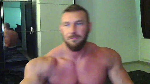muscularkevin online show from May 25, 2026, 10:47 am