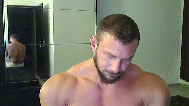 Snapshot of muscularkevin chatting on September 12, 2025, 3:39 am muscularkevin online show from September 12, 2025, 3:39 am