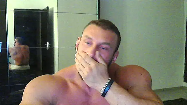 Snapshot of muscularkevin chatting on September 8, 2025, 6:29 pm muscularkevin online show from September 8, 2025, 6:29 pm