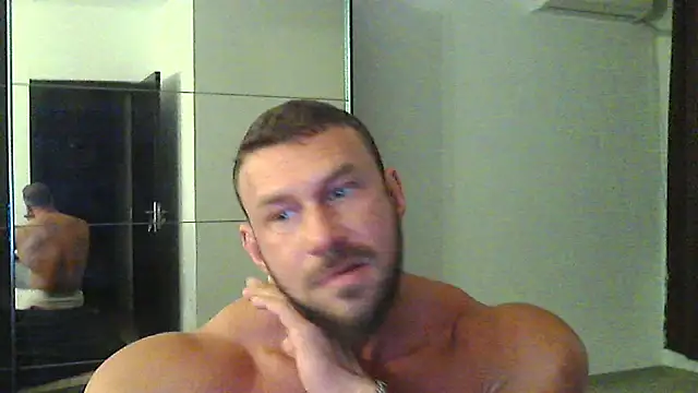 Snapshot of muscularkevin chatting on September 10, 2025, 3:27 am muscularkevin online show from September 10, 2025, 3:27 am