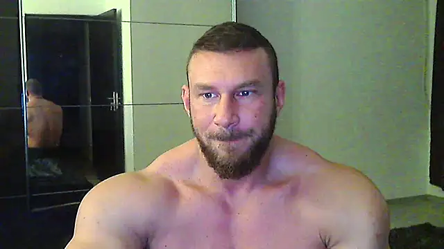 Snapshot of muscularkevin chatting on February 7, 2026, 4:42 am muscularkevin online show from February 7, 2026, 4:42 am