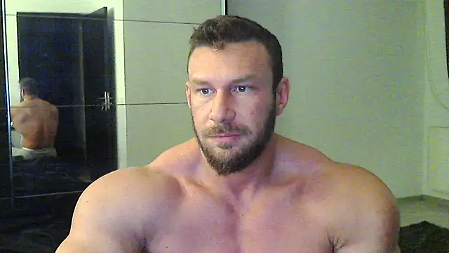 Snapshot of muscularkevin chatting on March 10, 2025, 4:38 am muscularkevin online show from March 10, 2025, 4:38 am