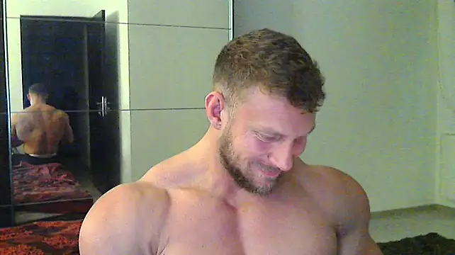 Snapshot of muscularkevin chatting on December 16, 2024, 2:16 pm muscularkevin online show from December 16, 2024, 2:16 pm