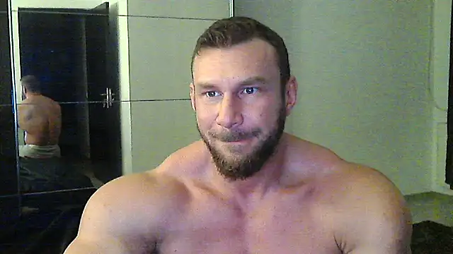 muscularkevin online show from November 18, 2025, 4:38 am