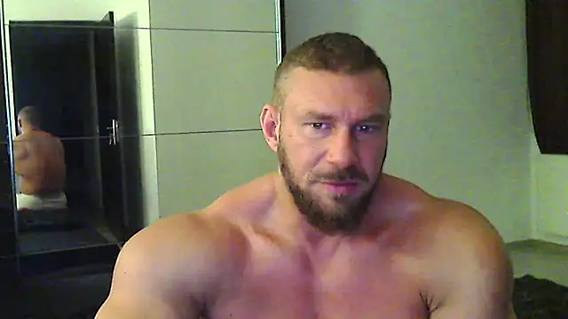 muscularkevin online show from May 23, 2026, 3:16 am