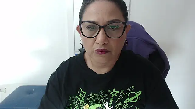 Snapshot of Katha_Marck chatting on March 9, 2026, 11:58 am Katha Marck online show from March 9, 2026, 11:58 am