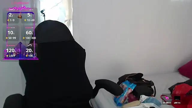 Katha Marck online show from September 17, 2025, 8:33 pm