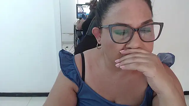 Snapshot of Katha_Marck chatting on April 14, 2026, 5:29 pm Katha Marck online show from April 14, 2026, 5:29 pm
