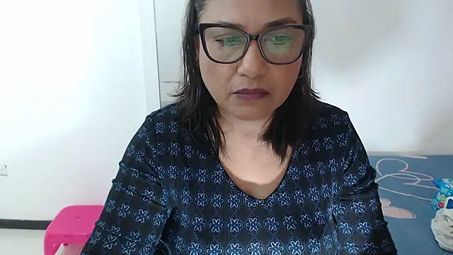 Snapshot of Katha_Marck chatting on April 29, 2026, 12:42 pm Katha Marck online show from April 29, 2026, 12:42 pm
