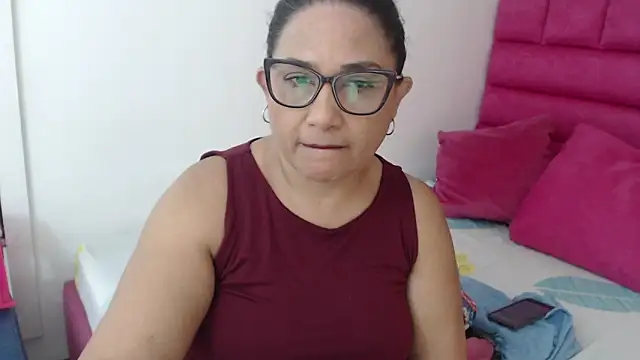 Snapshot of Katha_Marck chatting on May 19, 2026, 12:45 pm Katha Marck online show from May 19, 2026, 12:45 pm