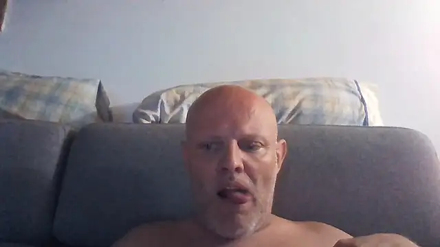 Snapshot of davigochi77bcn chatting on August 1, 2026, 7:56 pm davigochi77bcn online show from August 1, 2026, 7:56 pm