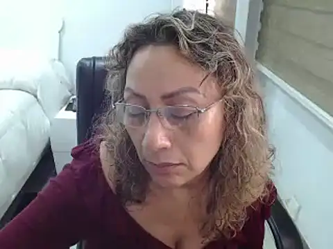 Snapshot of jesy_hot chatting on February 16, 2025, 12:41 am jesy hot online show from February 16, 2025, 12:41 am