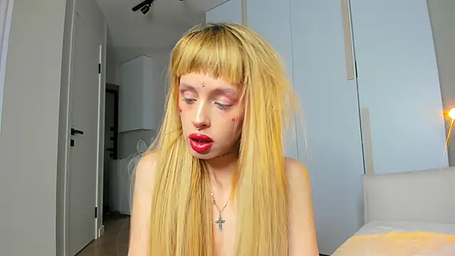 FlowerOfSin2001 online show from May 27, 2026, 5:42 pm