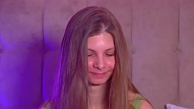 Snapshot of AudreyBarlow chatting on February 28, 2025, 6:32 am AudreyBarlow online show from February 28, 2025, 6:32 am