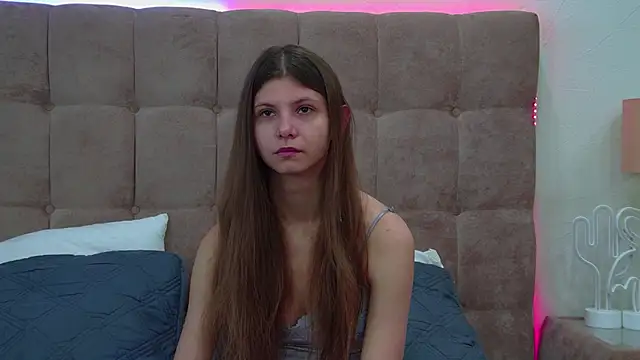 Snapshot of AudreyBarlow chatting on October 3, 2025, 6:37 am AudreyBarlow online show from October 3, 2025, 6:37 am