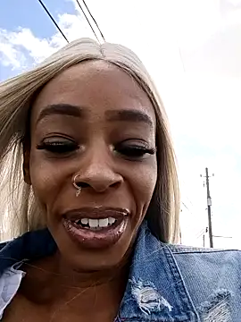 Snapshot of Jasmine_FullsShine chatting on March 12, 2025, 4:02 pm Jasmine FullsShine online show from March 12, 2025, 4:02 pm