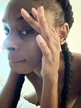Snapshot of Jasmine_FullsShine chatting on May 27, 2026, 2:13 pm Jasmine FullsShine online show from May 27, 2026, 2:13 pm