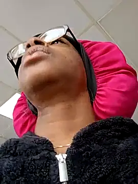 Snapshot of Jasmine_FullsShine chatting on April 19, 2026, 1:34 pm Jasmine FullsShine online show from April 19, 2026, 1:34 pm