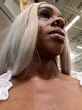 Snapshot of Jasmine_FullsShine chatting on March 12, 2025, 7:04 pm Jasmine FullsShine online show from March 12, 2025, 7:04 pm