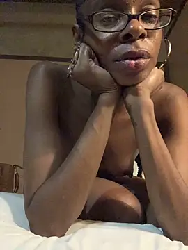 Snapshot of Jasmine_FullsShine chatting on October 2, 2025, 3:43 am Jasmine FullsShine online show from October 2, 2025, 3:43 am