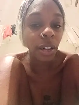 Snapshot of Jasmine_FullsShine chatting on May 10, 2026, 1:25 pm Jasmine FullsShine online show from May 10, 2026, 1:25 pm
