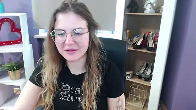 Snapshot of Zoey_Erotic chatting on March 3, 2025, 8:51 am Zoey Erotic online show from March 3, 2025, 8:51 am