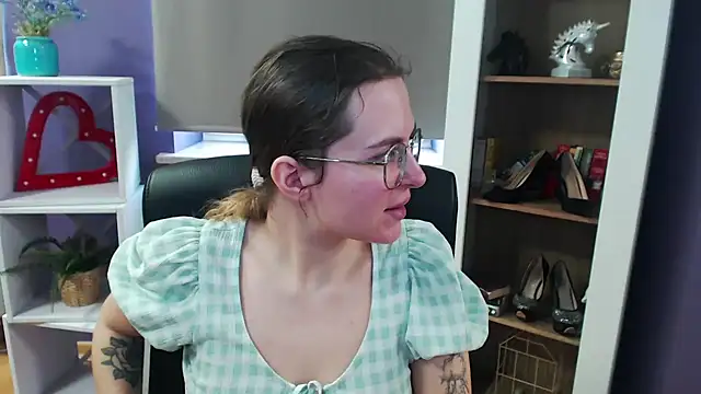 Snapshot of Zoey_Erotic chatting on March 10, 2025, 9:34 am Zoey Erotic online show from March 10, 2025, 9:34 am