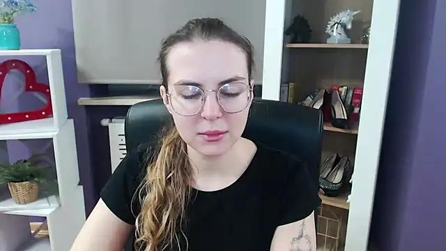 Snapshot of Zoey_Erotic chatting on February 26, 2025, 5:35 am Zoey Erotic online show from February 26, 2025, 5:35 am