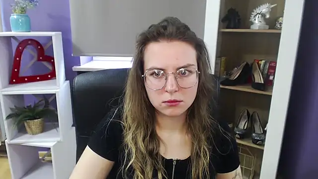Snapshot of Zoey_Erotic chatting on March 20, 2025, 8:42 am Zoey Erotic online show from March 20, 2025, 8:42 am