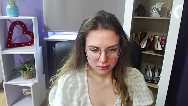 Snapshot of Zoey_Erotic chatting on February 18, 2025, 8:38 am Zoey Erotic online show from February 18, 2025, 8:38 am