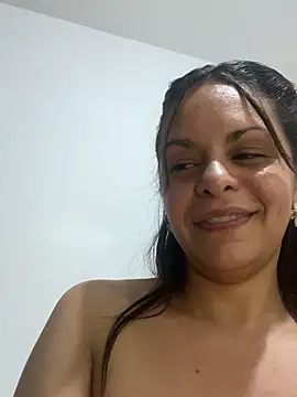Snapshot of Kataliina chatting on March 3, 2025, 6:31 am Kataliina online show from March 3, 2025, 6:31 am