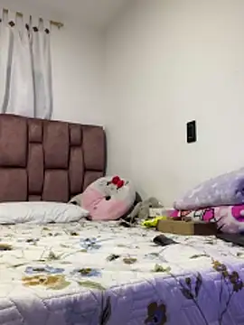 Snapshot of Kataliina chatting on February 10, 2026, 5:06 am Kataliina online show from February 10, 2026, 5:06 am