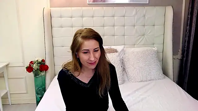 Snapshot of FoxyRamona chatting on March 8, 2025, 9:39 am FoxyRamona online show from March 8, 2025, 9:39 am