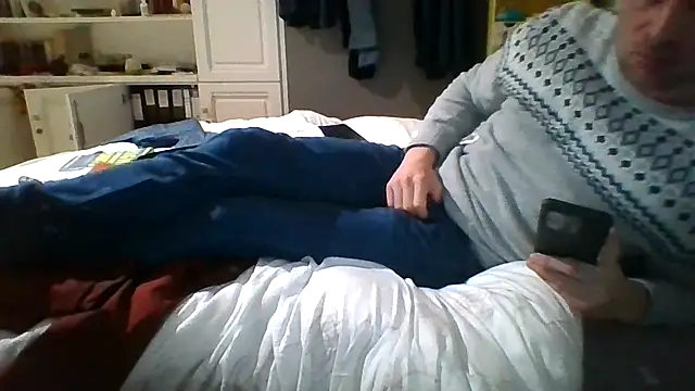 Snapshot of MmaxX004 chatting on February 22, 2025, 4:29 am MmaxX004 online show from February 22, 2025, 4:29 am