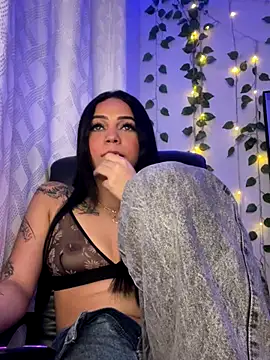 Snapshot of iam_jaylow89 chatting on October 18, 2025, 1:51 am iam jaylow89 online show from October 18, 2025, 1:51 am