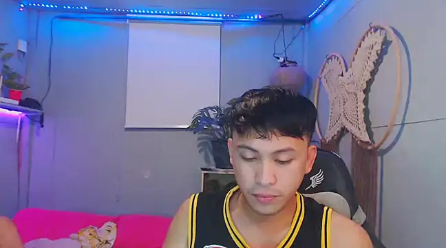 Snapshot of princeJayX chatting on February 12, 2025, 11:40 am princeJayX online show from February 12, 2025, 11:40 am