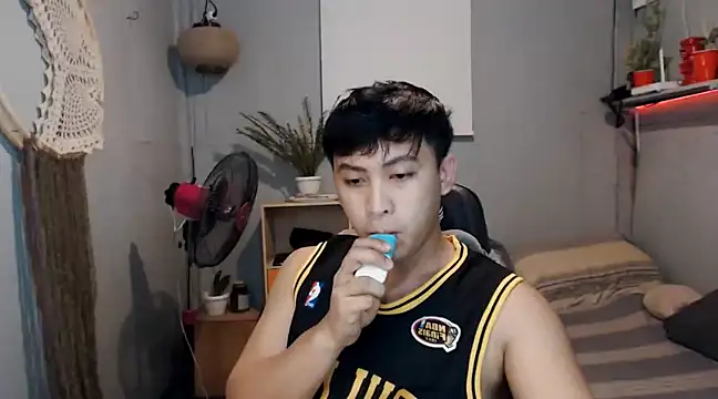 Snapshot of princeJayX chatting on March 13, 2025, 12:27 am princeJayX online show from March 13, 2025, 12:27 am