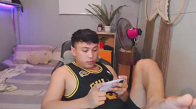 Snapshot of princeJayX chatting on February 21, 2025, 8:40 am princeJayX online show from February 21, 2025, 8:40 am