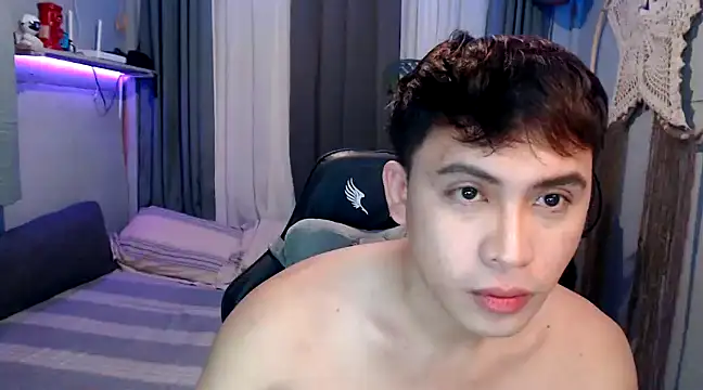 Snapshot of princeJayX chatting on January 28, 2025, 8:15 pm princeJayX online show from January 28, 2025, 8:15 pm