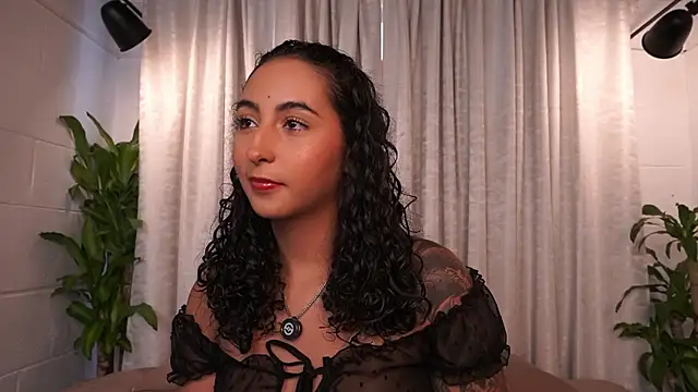 agatha collins  online show from April 7, 2026, 6:43 pm