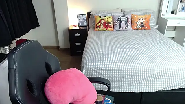 kittykat18x online show from March 21, 2025, 11:34 pm